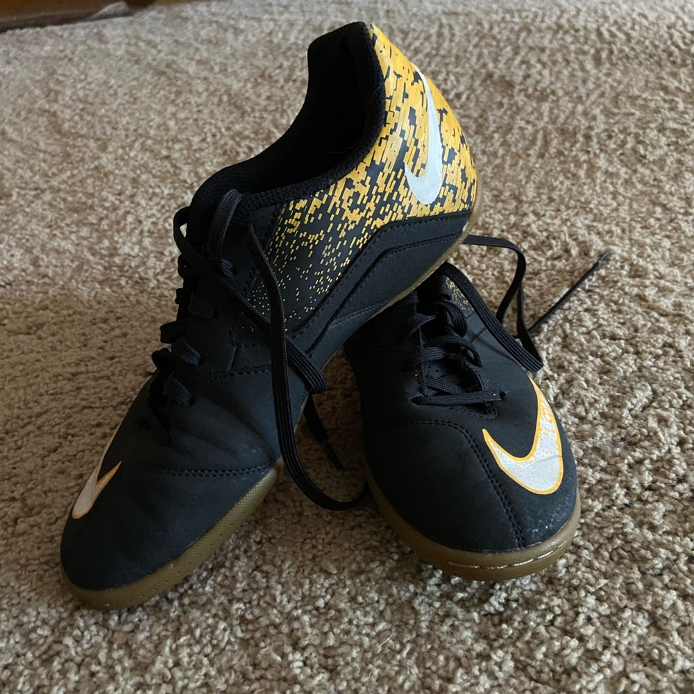 Nike indoor soccer shoes